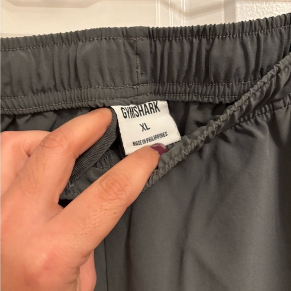 Gymshark dark green men’s lightweight Joggers - Picture 2 of 2